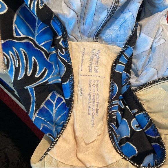 MAXINE OF HOLLYWOOD Sz 16 One Piece Hawaiian Floral  Modest Ruched Swimsuit - Picture 7 of 9